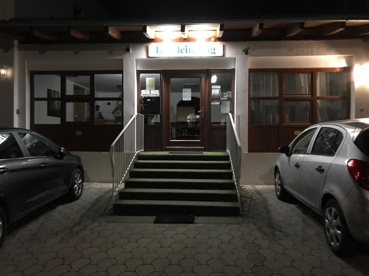 Abendruhe Hotel - Kontaktloser Check In Oberhaching Eksteriør bilde
